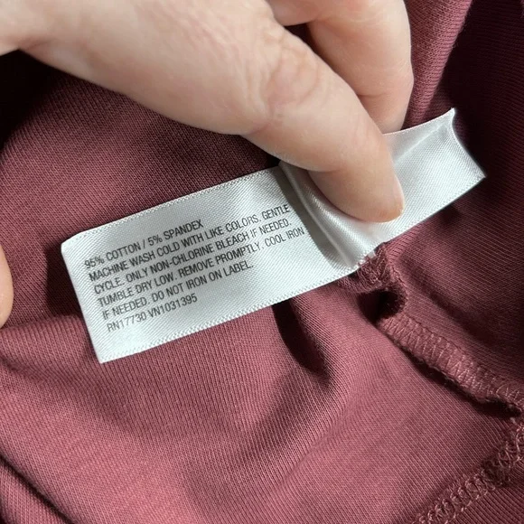 Universal Thread Fitted Sleeveless Tank Top Purple - Picture 4 of 5